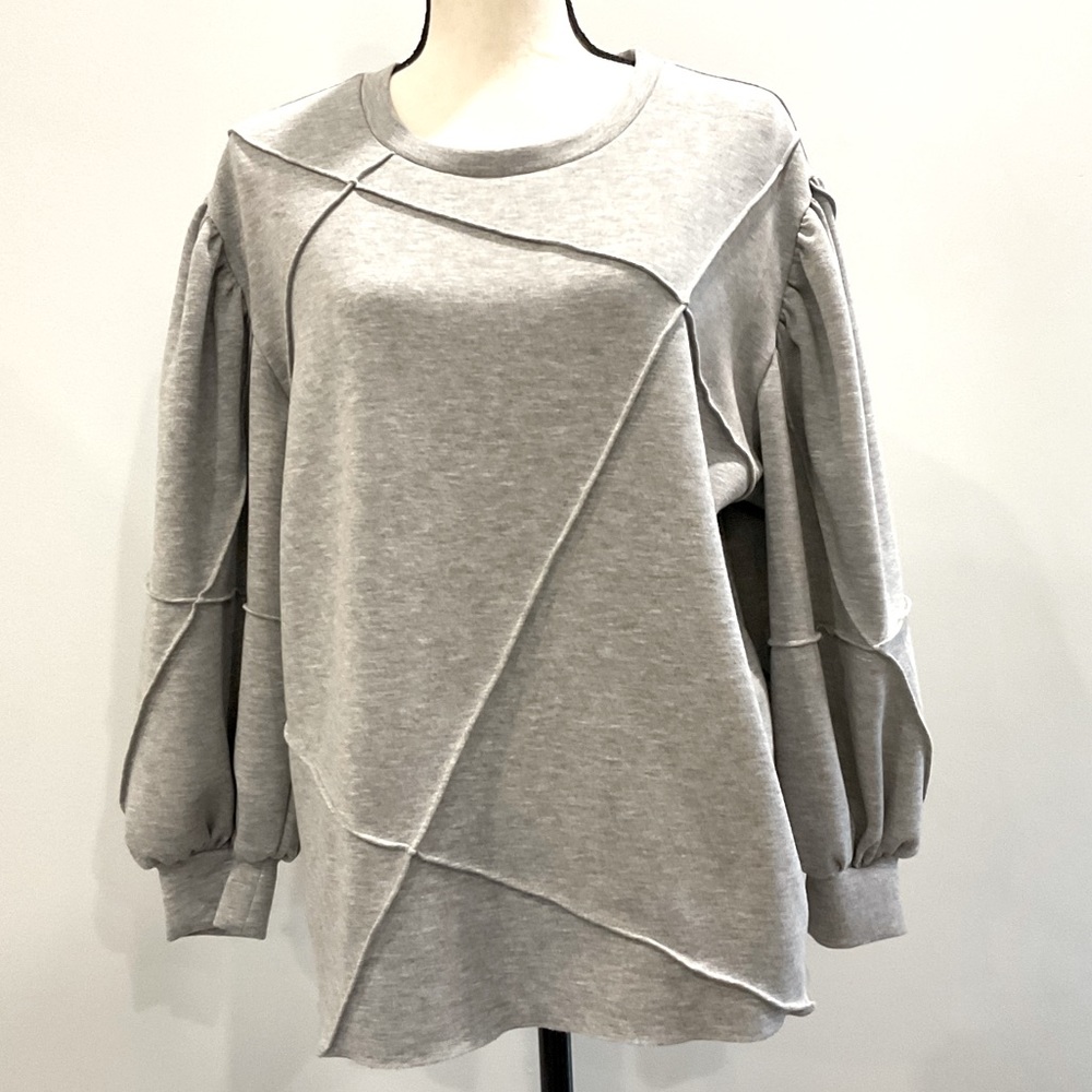 Women’s Gray Sweatshirt, ballooned sleeves, medium